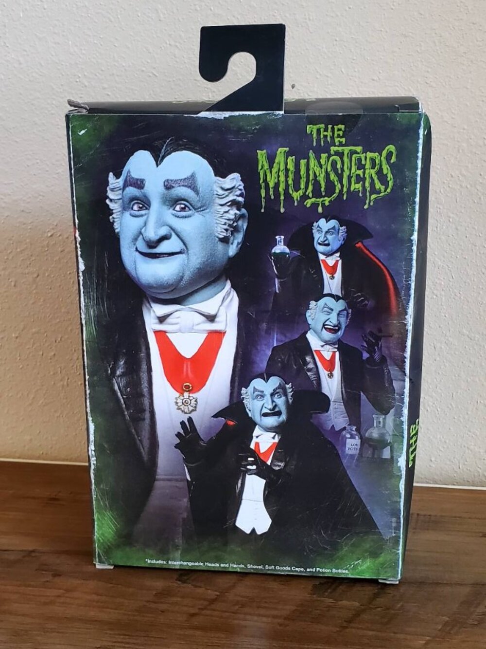 2025 NECA The Munsters Ultimate Grandpa Munster Action Figure - Picture 4 of 12